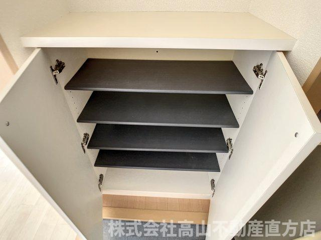 北九州市八幡西区星ケ丘１丁目のアパートの収納