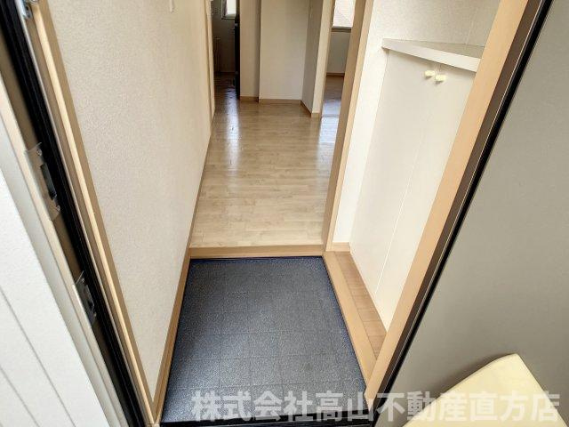 北九州市八幡西区星ケ丘１丁目のアパートの玄関