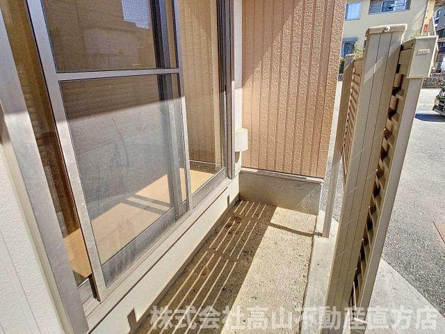 北九州市八幡西区星ケ丘１丁目のアパートのバルコニー