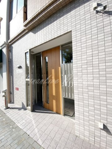 鎌倉市大船２丁目の賃貸マンションのエントランス
