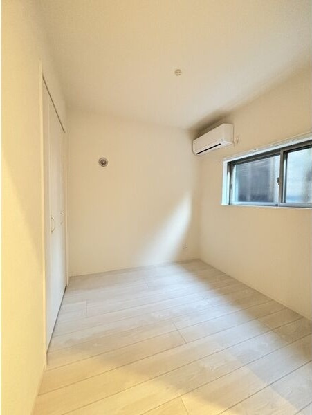 HALO(沖田町B)の洋室