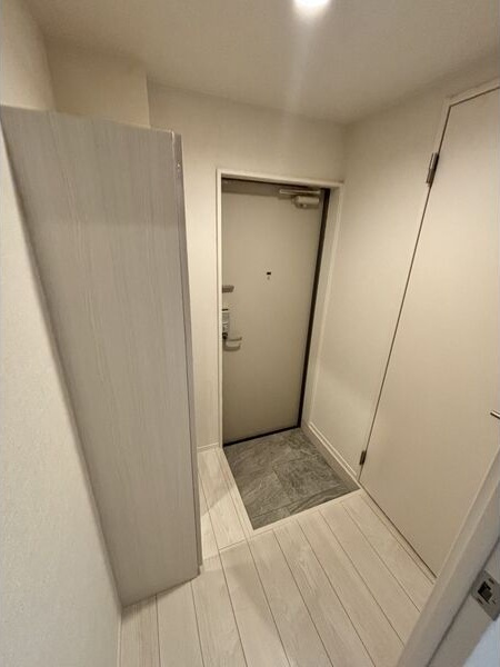 HALO(沖田町B)の玄関