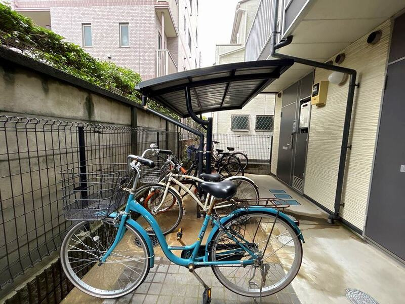 レオパレスＫＥＮ　Ⅰの駐車場|74895307_8.jpg