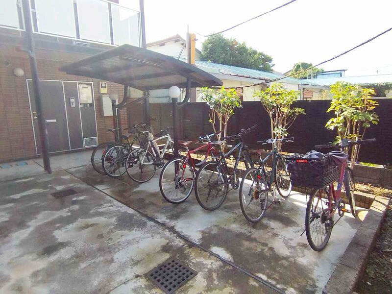 レオパレスＶ　Ｆｉｅｌｄの駐車場|73479792_6.jpg