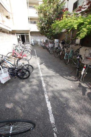 赤羽パールマンションの駐車場|71636627_20.jpg