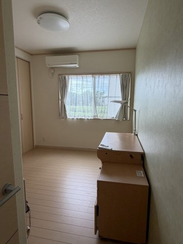 中古住宅　茜部辰新2丁目の洋室|2階　洋室5.4帖