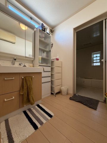 中古住宅　茜部辰新2丁目の洗面所