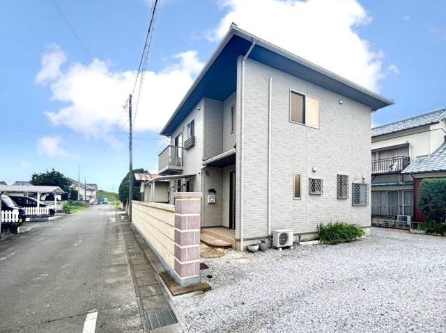 【中古戸建】前橋市女屋町の外観|■外観|シンプルで洗練されたデザインは住まう人の色に染まり、個性を映し出します♪本日見学可能(*＾＾*)