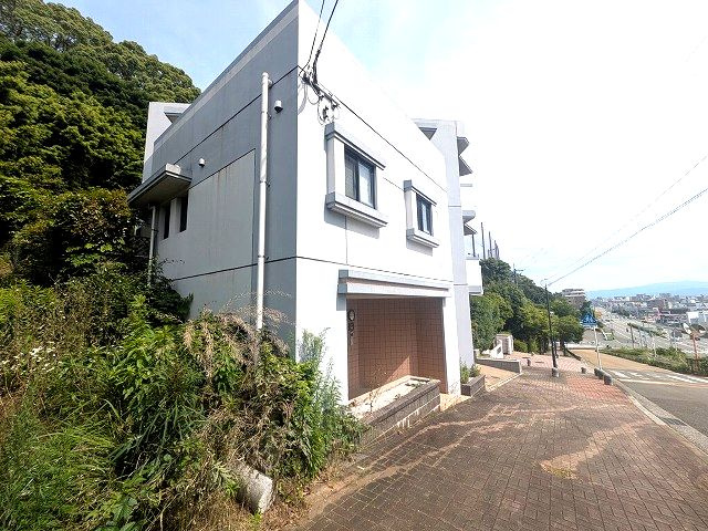 【前面道路含む現地写真】 | 東区松崎1丁目戸建