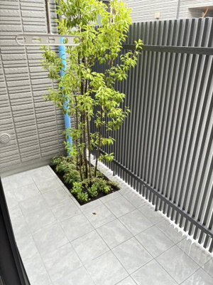 【庭】 | grand villa east