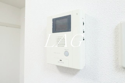 【セキュリティ】 | サンライズ・カーサ南大塚 | モニター付きインターフォンです。