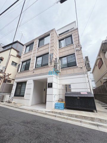 渋谷区幡ヶ谷２丁目の賃貸マンションの外観