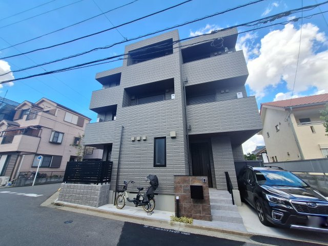 さいたま市浦和区元町１丁目の賃貸マンションの外観