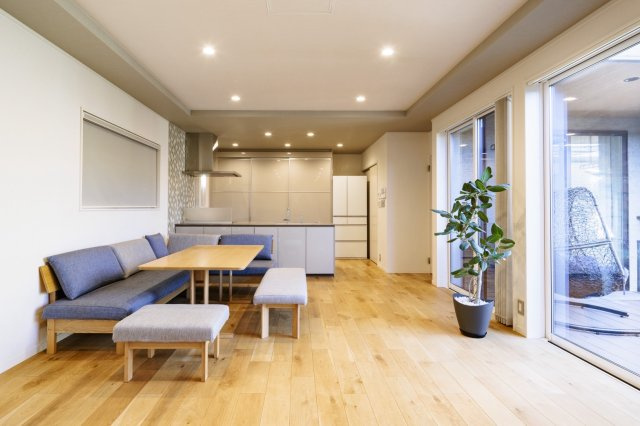 岡山市南区洲崎　中古戸建の居間・リビング