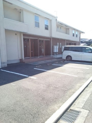 【駐車場】 | シルビアＦｊ