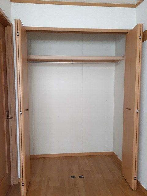 厚木市下依知２丁目のアパートの収納