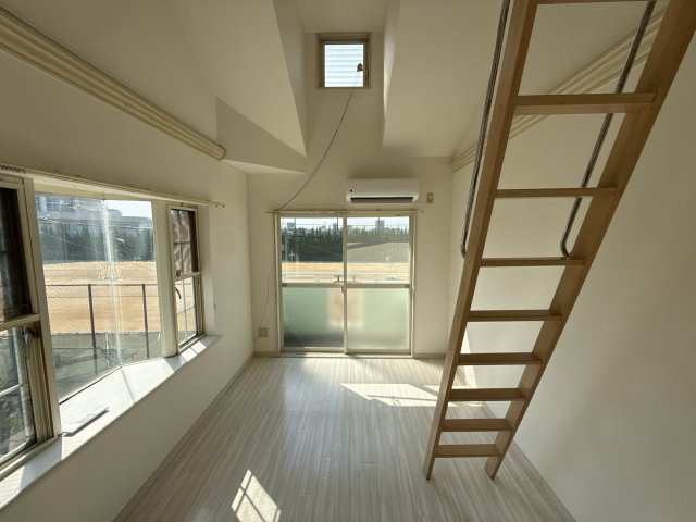 加古川第１６マンションの居間・リビング