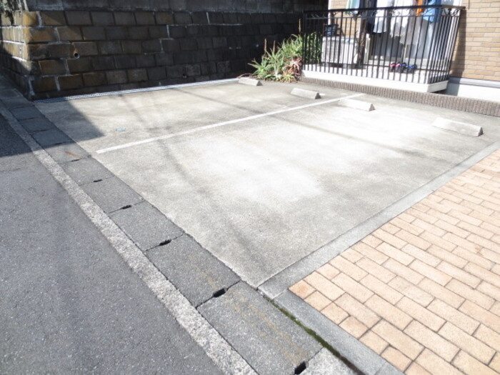 ラフィーネの駐車場|駐車場