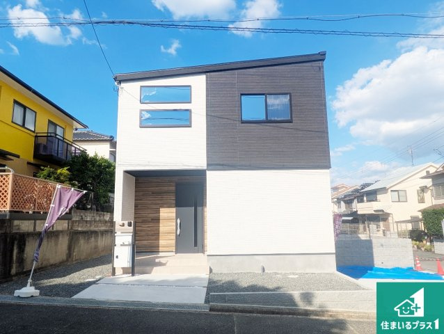 箕面市粟生新家　第2期　新築一戸建ての外観|お客様に長く安心して住んでいだだける事にこだわった家づくり！住んでからのアフターサービスにもしっかりと取り組んでいます！