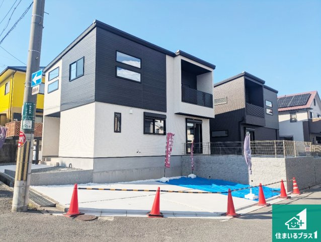 箕面市粟生新家　第2期　新築一戸建ての外観|安心の10年保証！外観を美しく保ち、雨水で汚れを落とします！気になることがありましたら、お気軽にお問い合わせください！