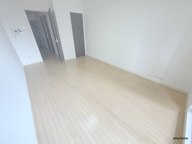 レジディア京町堀　仲介手数料無料の居間・リビング