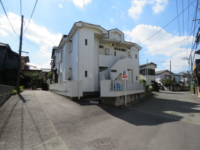 川越市大字吉田のアパートの外観