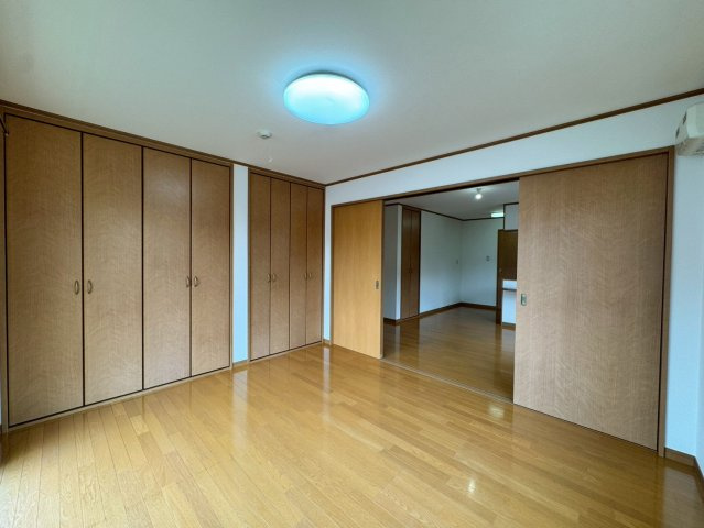 フレンド浜の内装