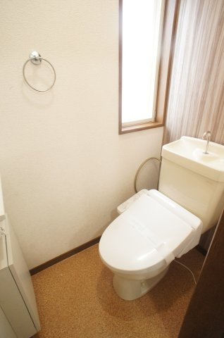 アーバンスクウェアーなかにしＭ棟のトイレ|同タイプのお部屋となります。