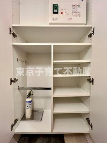 レジディア御茶ノ水の玄関