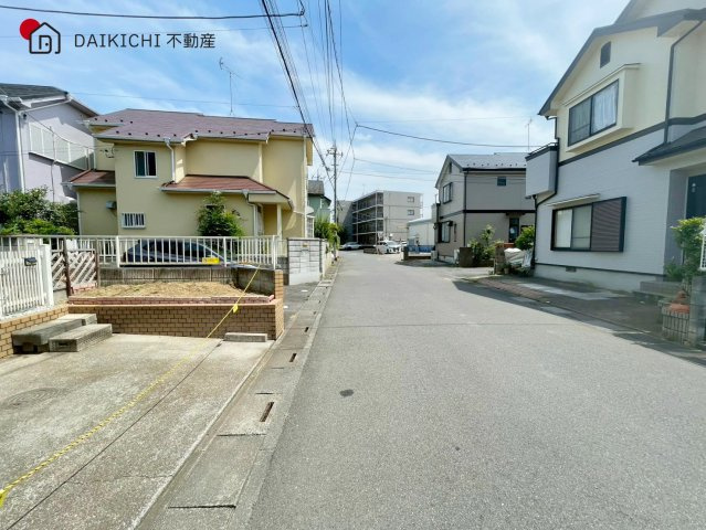 【前面道路含む現地写真】 | 久喜市西大輪5丁目　中古戸建