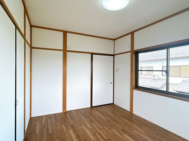 リフォーム済中古戸建　安八郡神戸町大字加納　昭和61年築の洋室