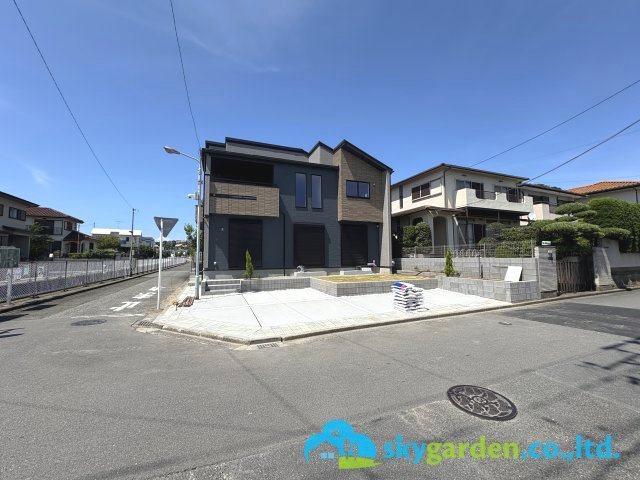 藤沢市本藤沢７丁目　新築戸建　全１棟の前面道路含む現地写真|前面道路含む現地写真です