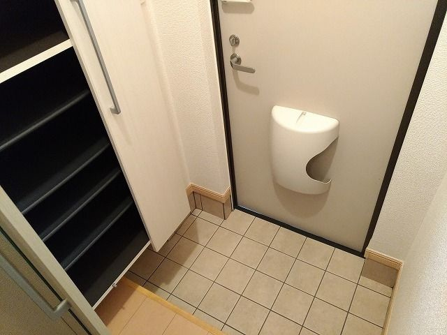 ヴィラの玄関