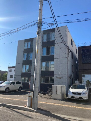 カレラ北大前