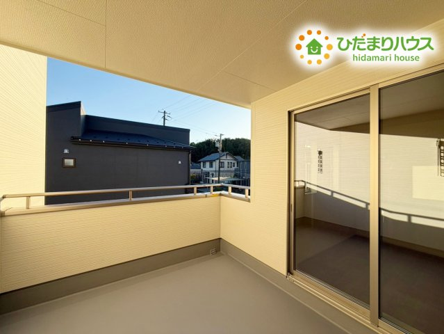 いわき市好間町上好間第4　新築戸建　1号棟のバルコニー|人気が高いインナーバルコニーを採用♪天候を気にせず洗濯物を干せ、紫外線も気にせずに済みます(*^^)v