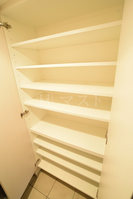 エス・キュート西天満の玄関