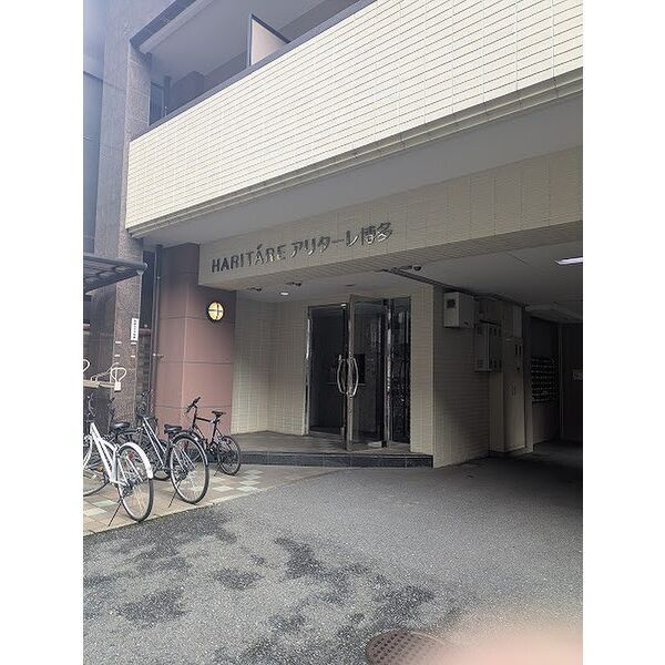 アリターレ博多のエントランス