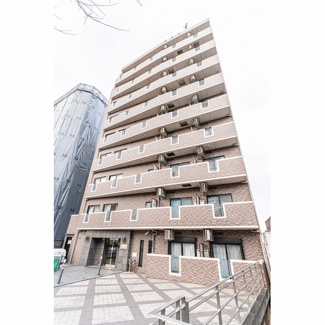 【外観】 | 鉄骨鉄筋コンクリート造のがっちりとした建物。
