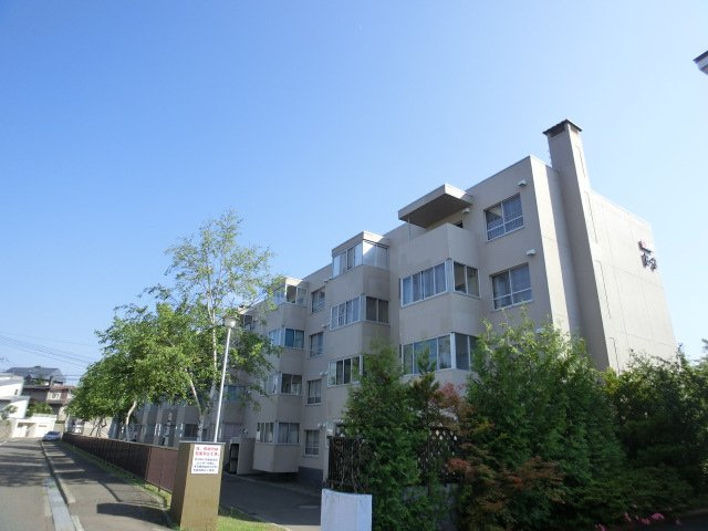 真駒内柏丘団地B-3号棟