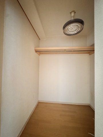 幸町の収納|2階 洋室にある収納スペースです。沢山の物が収納できそうですよ♪