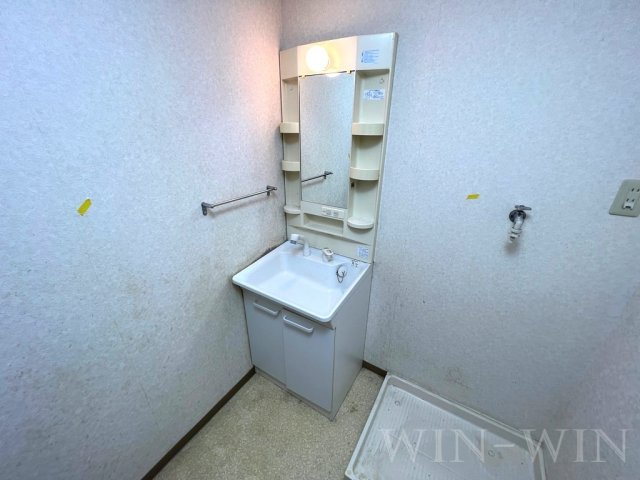 ボヌール 壱番館の独立洗面台