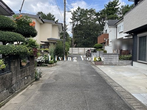 綾瀬市上土棚北2丁目　中古一戸建ての前面道路含む現地写真|綾瀬市上土棚北2丁目　中古一戸建て
