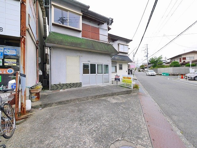 六条西4丁目テナントのその他