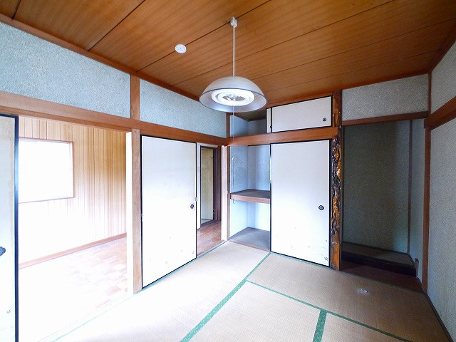 六条西4丁目テナントの内装