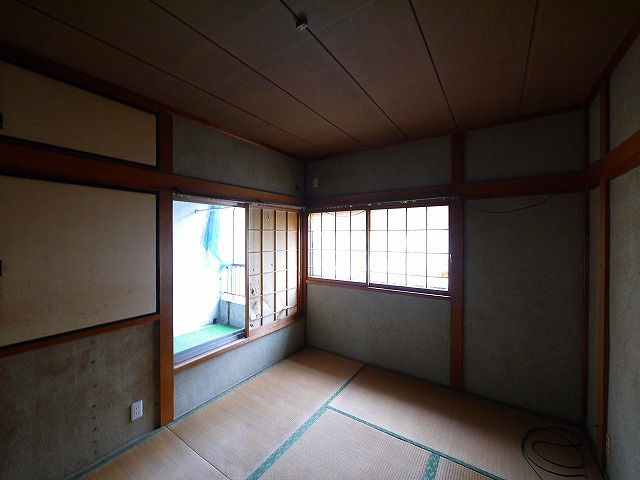 六条西4丁目テナントの内装