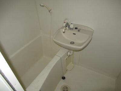 別号室の写真を使用してます。