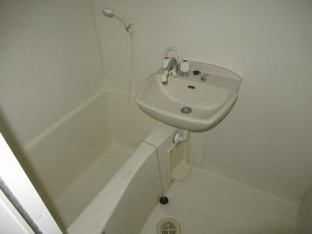 別号室の写真を使用してます。