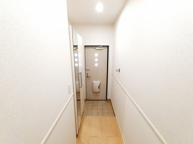 シャロウズの玄関