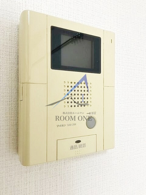 プレール・ドゥーク亀戸Ⅲのセキュリティ|モニター付きインターホンです。