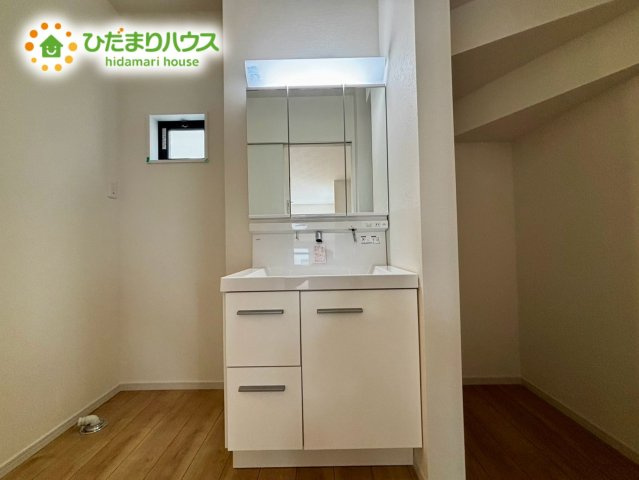 桶川市北12期　新築戸建　01の独立洗面台
